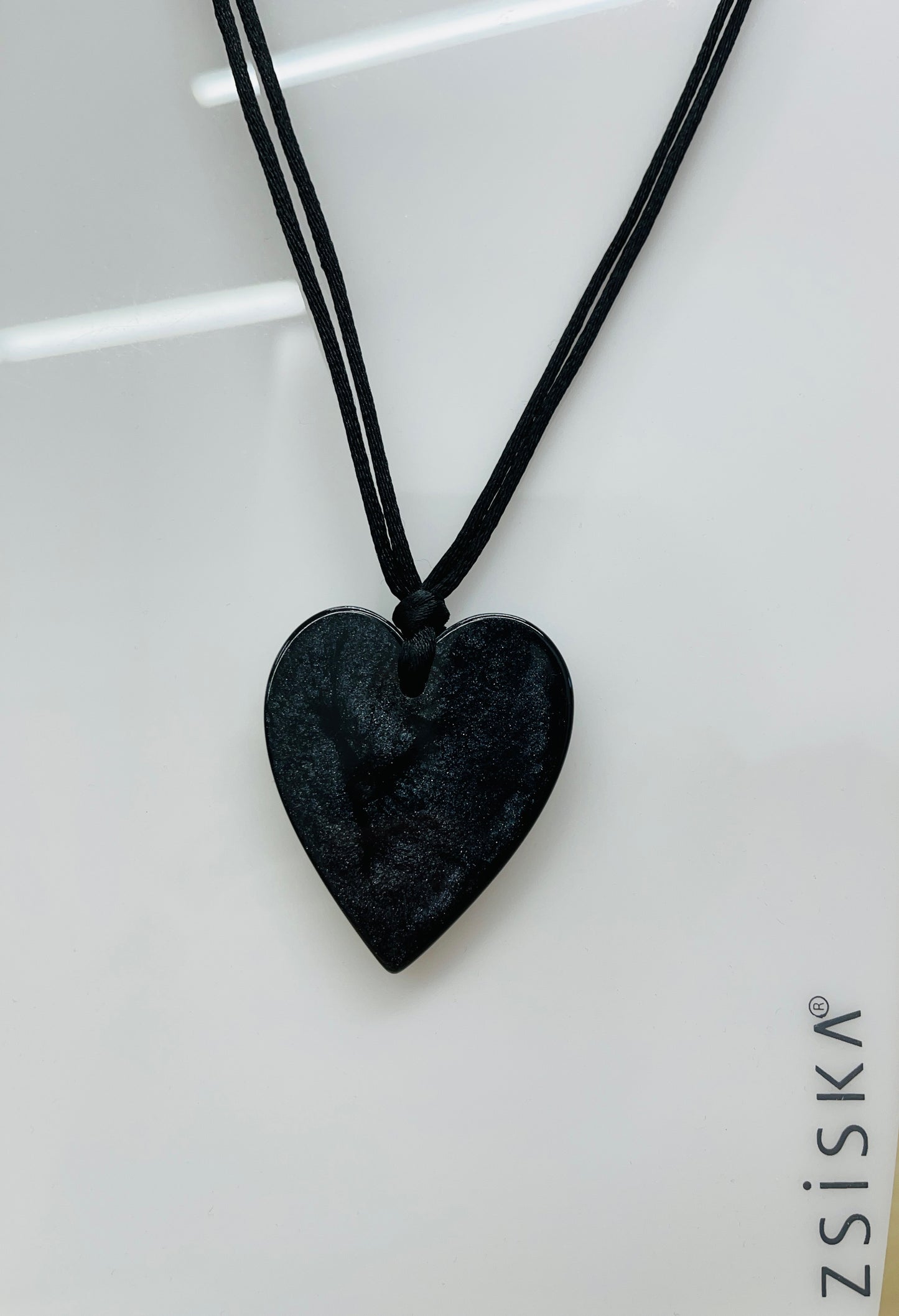 Zsiska Colourful Statement Small Heart Pendant Black 50602039271Q00